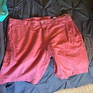 Vineyard vines 9” breaker short NWT